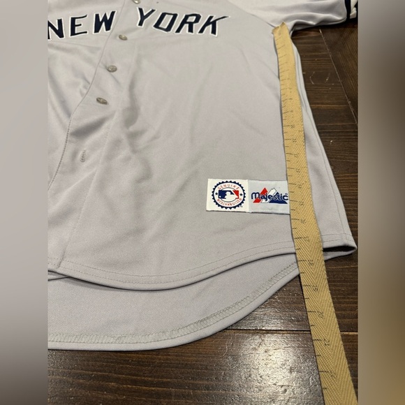 RARE 1990’s Majestic New York Yankees MLB Baseball Jersey - Picture 12 of 12
